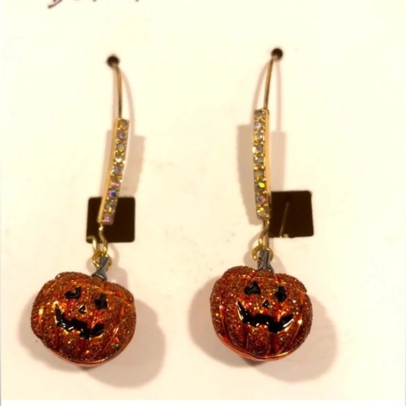 BETSEY JOHNSON SET Halloween Charm Necklace & Matching Pumpkin Earrings NEW NWT - Picture 5 of 8